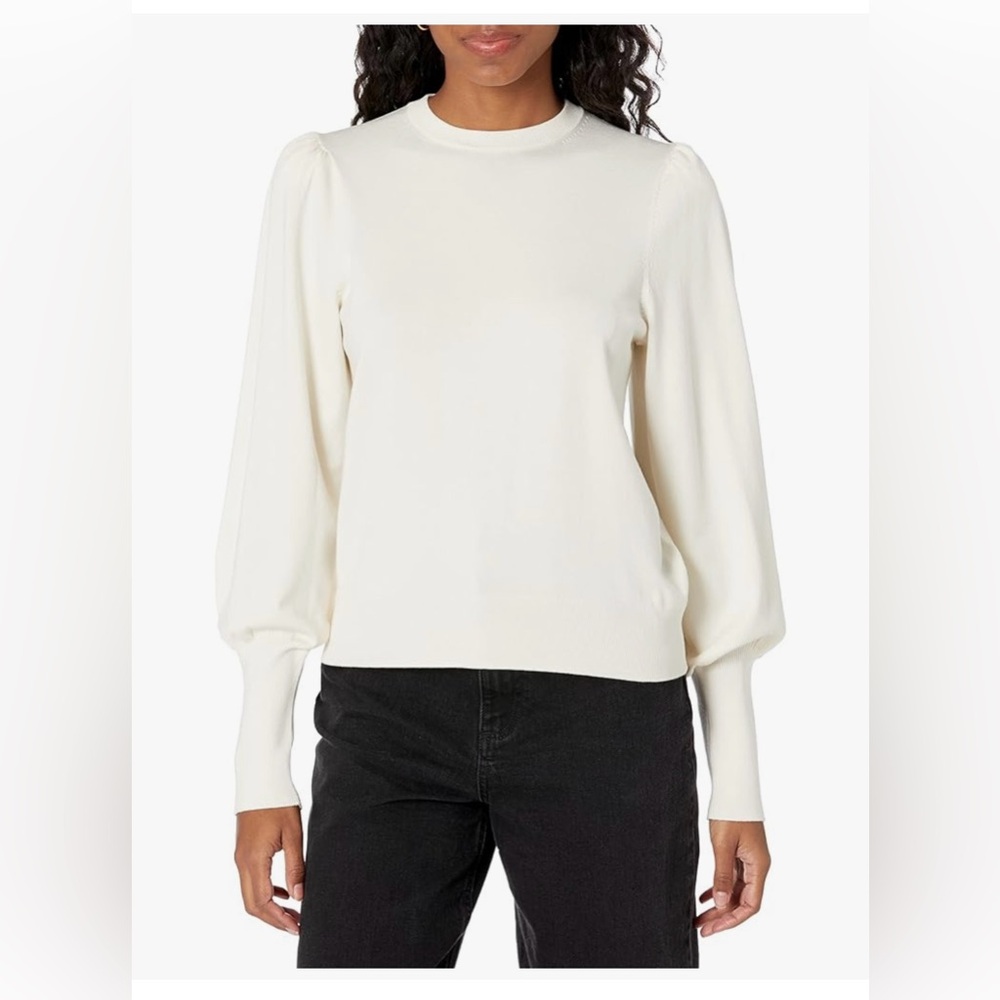 Chic Cream Turtleneck Sweater